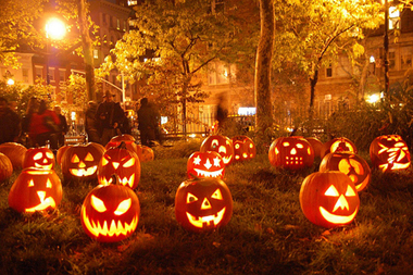 New yorker dress for the moment halloween pictures New yorker dress for the moment halloween pictures