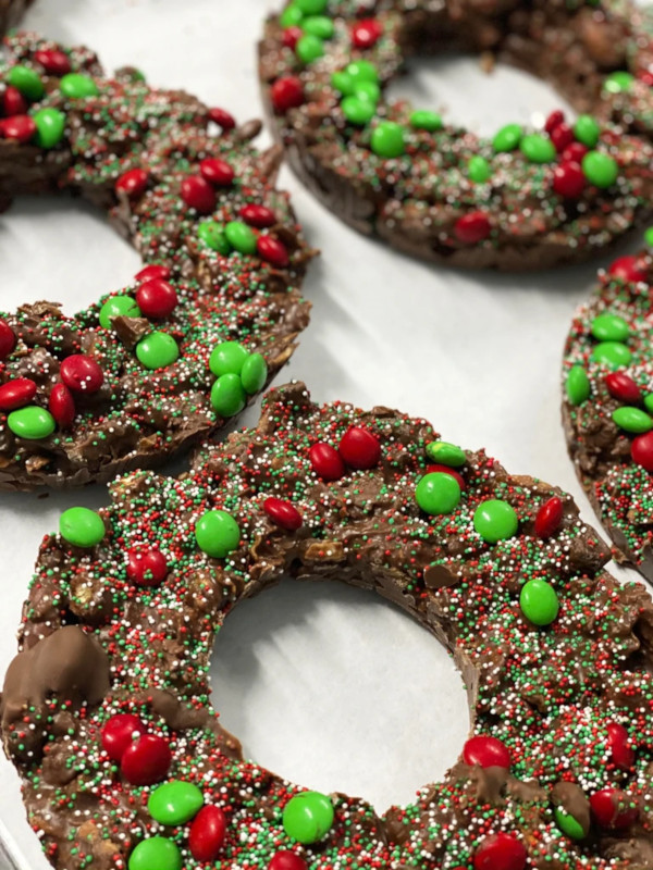 Bear-Shaped Chocolate Macarons - Bites by Bianca